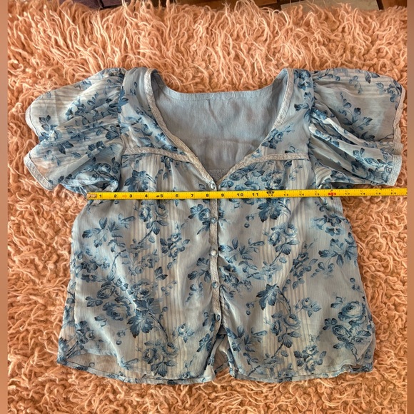 Blue Flutter Sleeve Ruffled Blouse - Picture 3 of 4